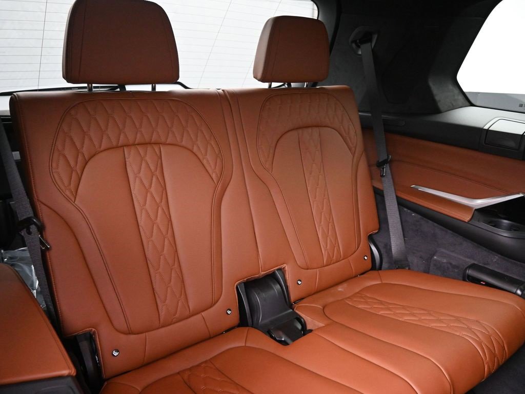 New 2026 BMW X7 xDrive40i w/ M Sport Package image 27