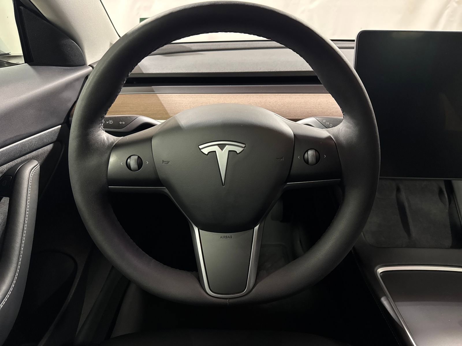 Used 2021 Tesla Model 3 Standard Range Plus image 22