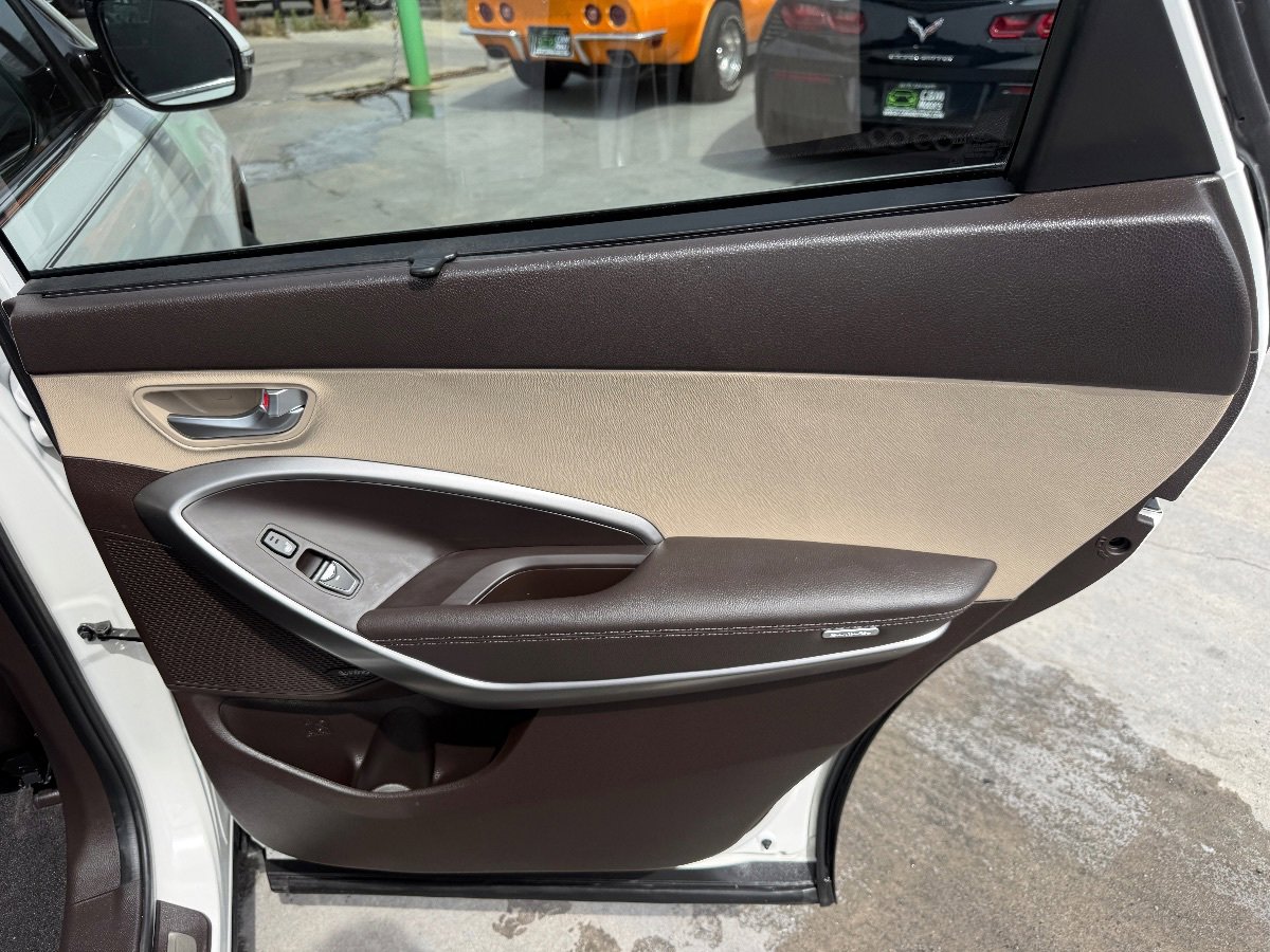 Used 2019 Hyundai Santa Fe XL FWD image 20