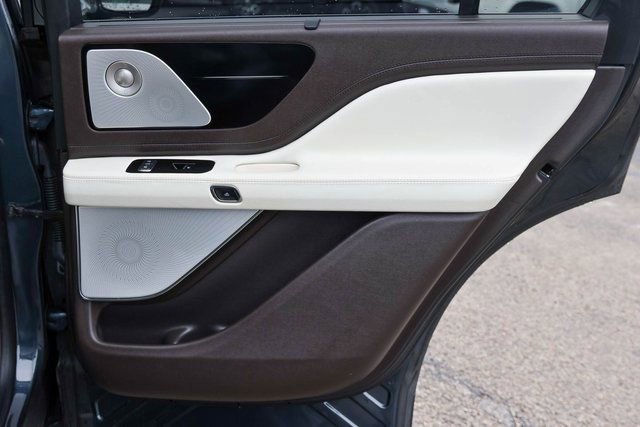 Used 2023 Lincoln Aviator Black Label w/ Class IV Trailer Tow Package image 20