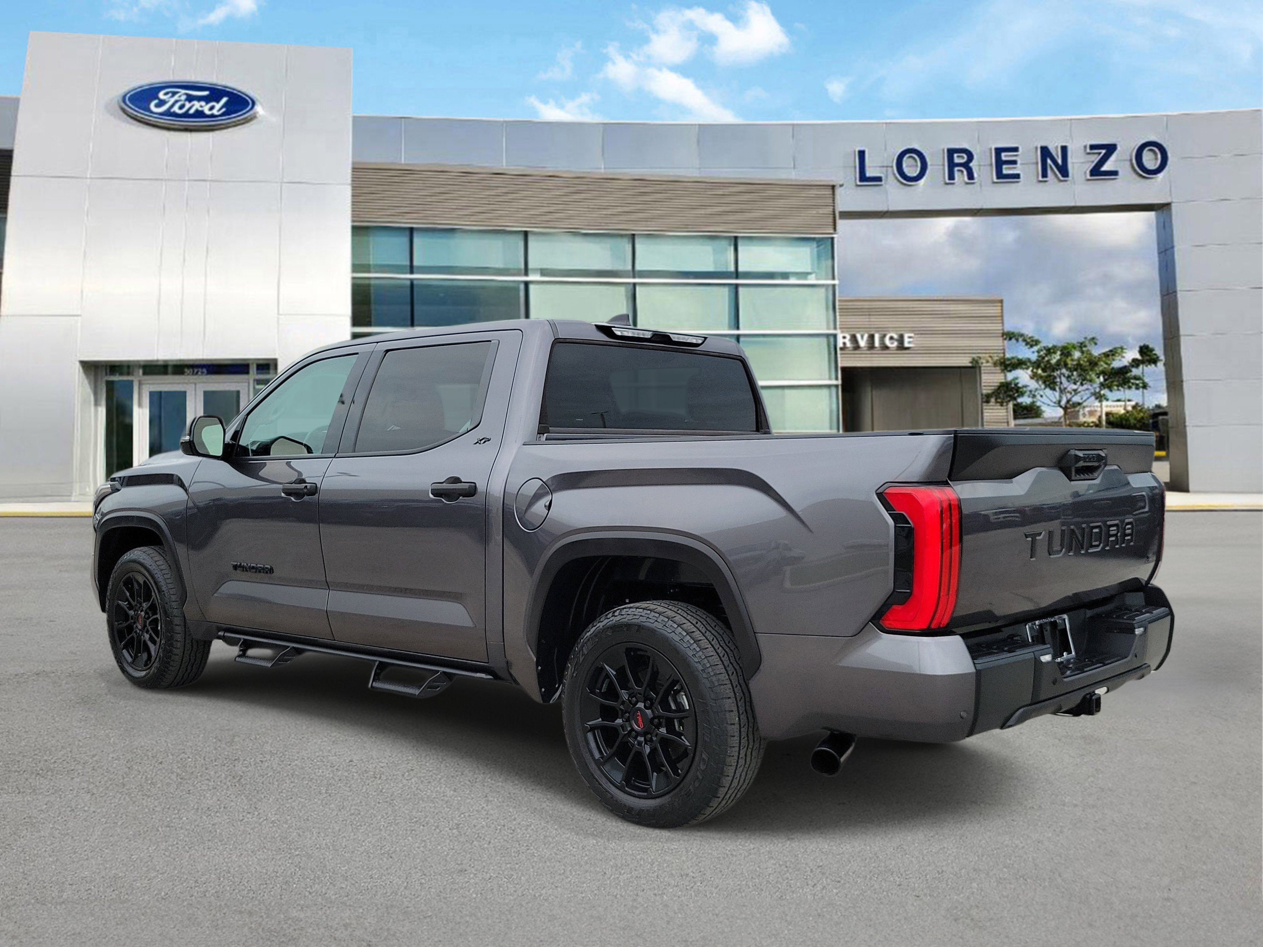 Used 2023 Toyota Tundra SR5 w/ SR5 Convenience Package RWD image 7