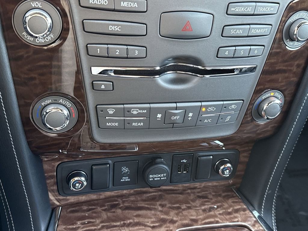 Used 2020 Nissan Armada Platinum image 21