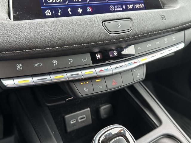 Used 2021 Cadillac XT4 Premium Luxury w/ Cold Weather Package image 21