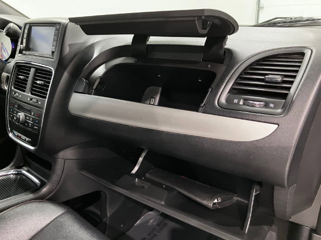 Used 2018 Dodge Grand Caravan GT image 37