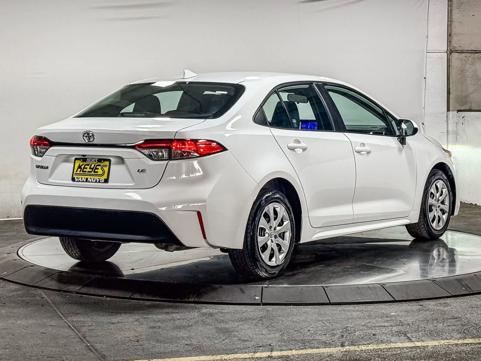 Certified 2024 Toyota Corolla LE FWD image 5