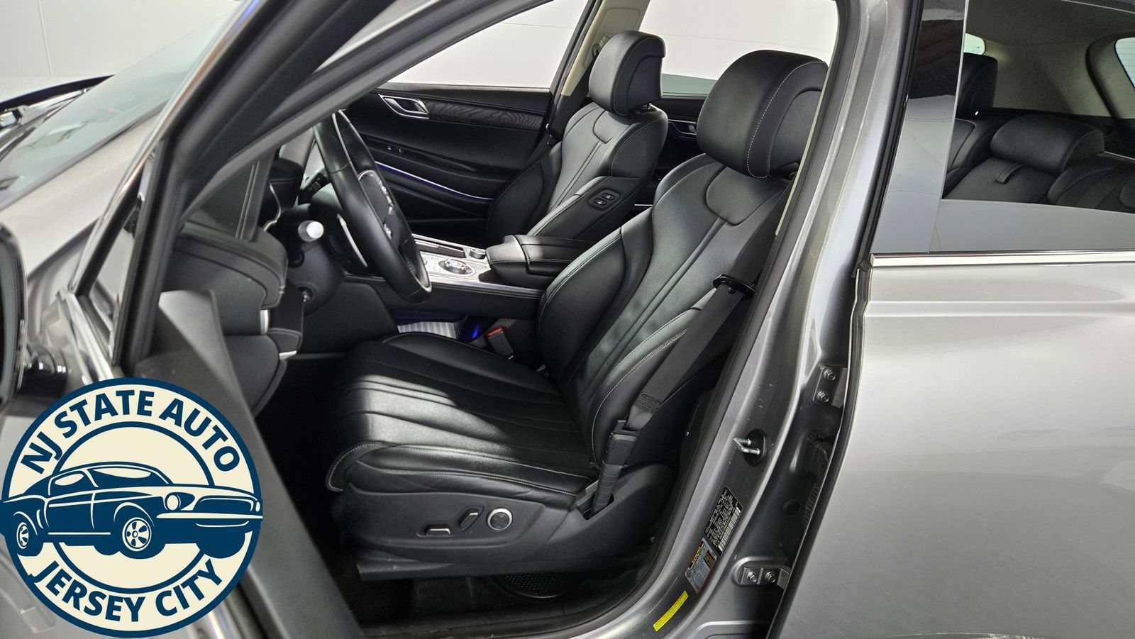 Used 2021 Genesis GV80 2.5T AWD/4WD image 28