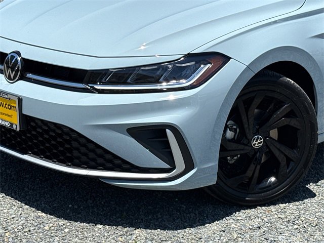 New 2025 Volkswagen Jetta SE image 8