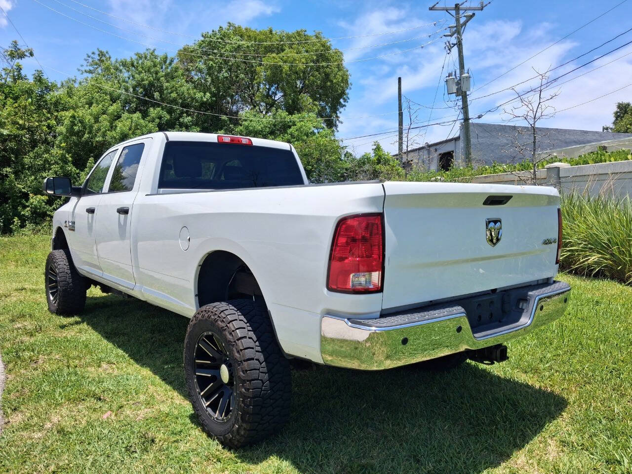 Used 2017 RAM 2500 Tradesman w/ Chrome Appearance Group AWD/4WD image 8