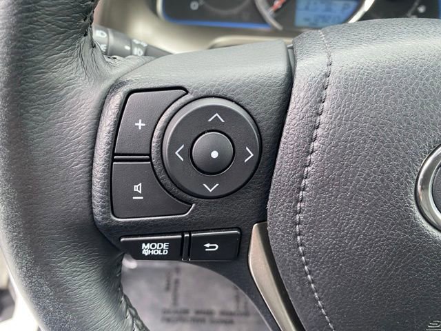 Used 2015 Toyota RAV4 Limited w/ Technology Package AWD/4WD image 23