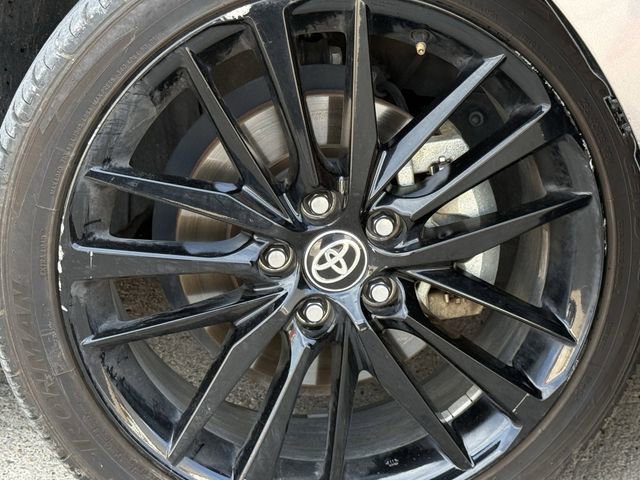 Used 2024 Toyota Camry XSE FWD image 9