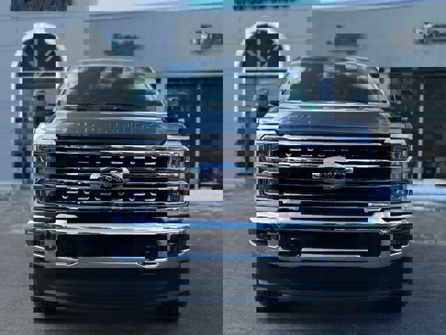 Used 2024 Ford F250 Lariat AWD/4WD image 9