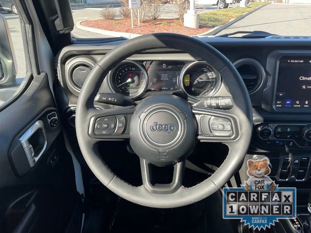 Used 2023 Jeep Wrangler Unlimited w/ Sun & Screen Package image 14