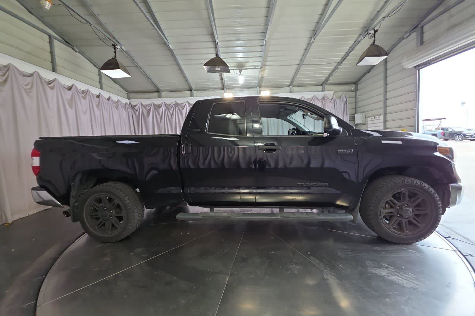 Used 2020 Toyota Tundra SR5 RWD image 9