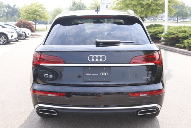 Used 2024 Audi Q5 2.0T Premium w/ Convenience Package image 4