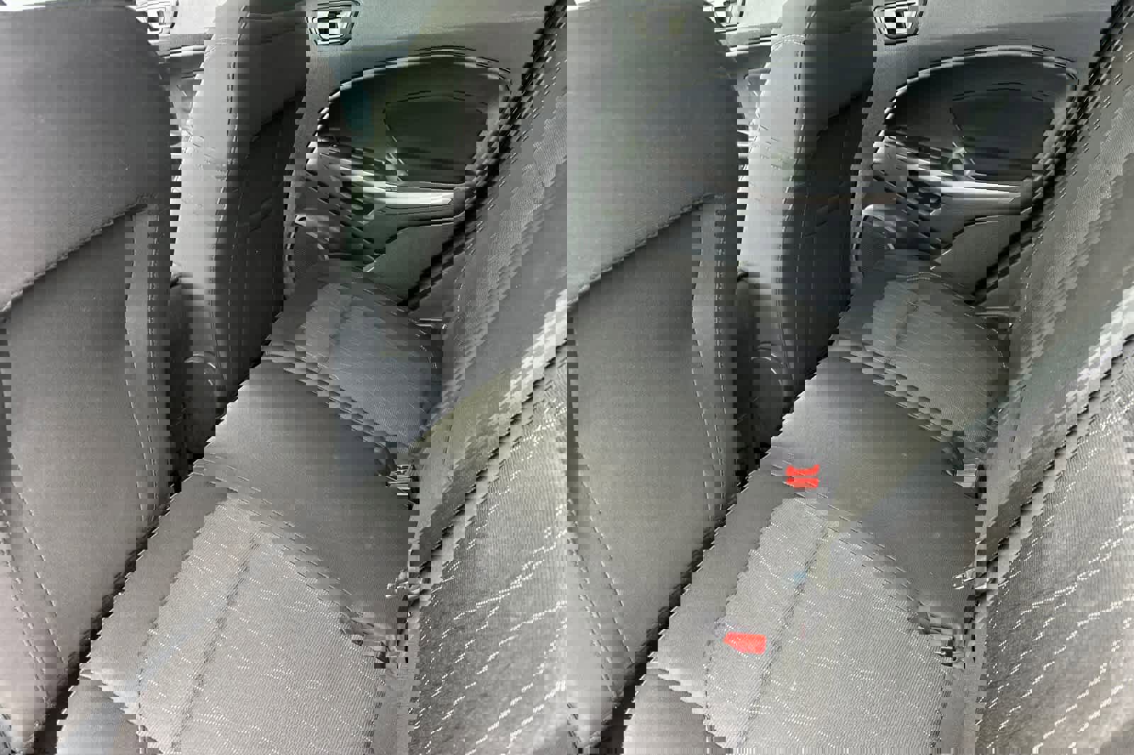 Used 2021 Ford EcoSport SE w/ SE Convenience Package image 4