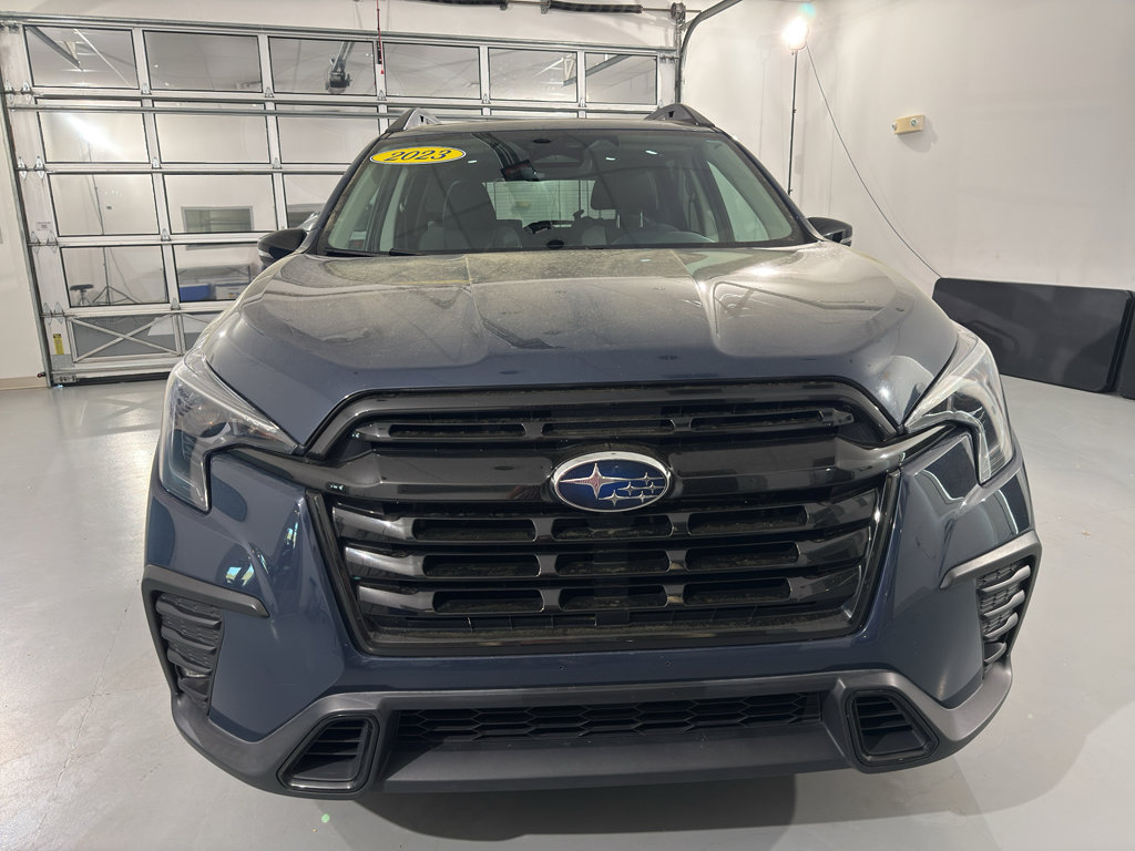 Used 2023 Subaru Ascent Onyx Edition image 2