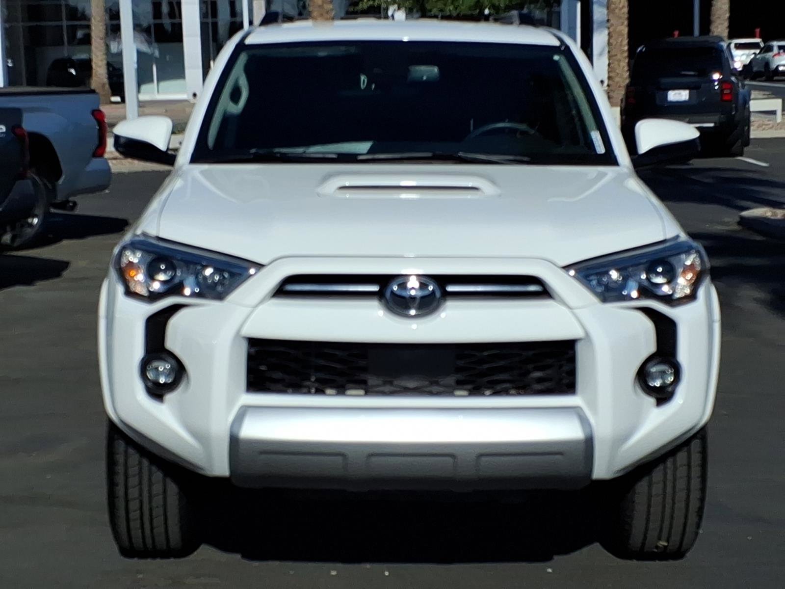 Used 2022 Toyota 4Runner TRD Off-Road AWD/4WD image 2
