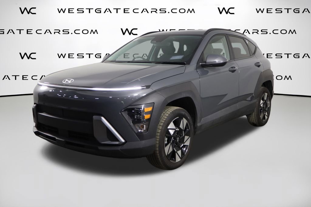 Used 2025 Hyundai Kona SEL image 1