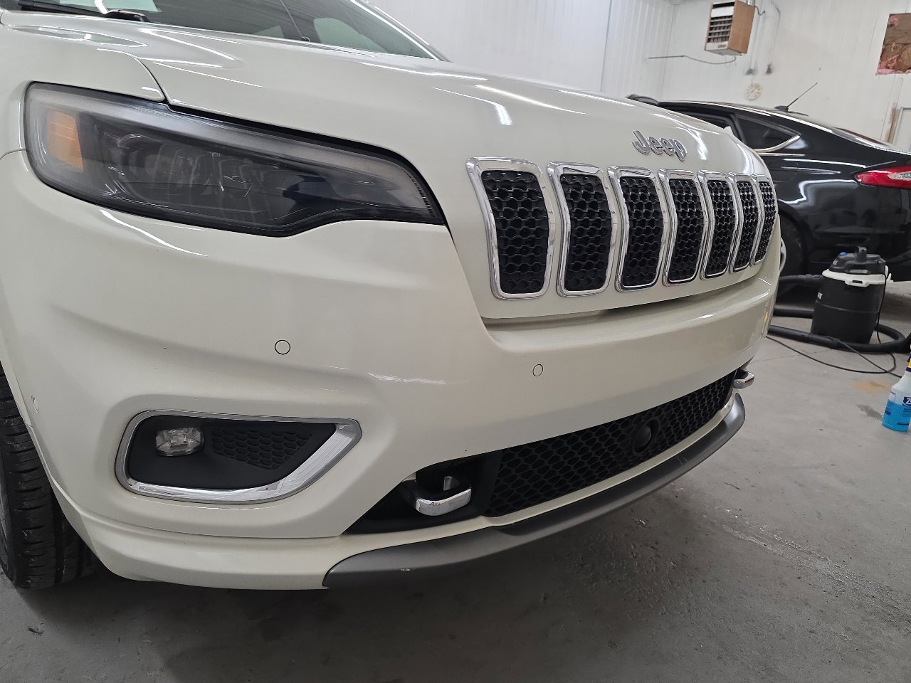 Used 2019 Jeep Cherokee Overland w/ Technology Group image 20