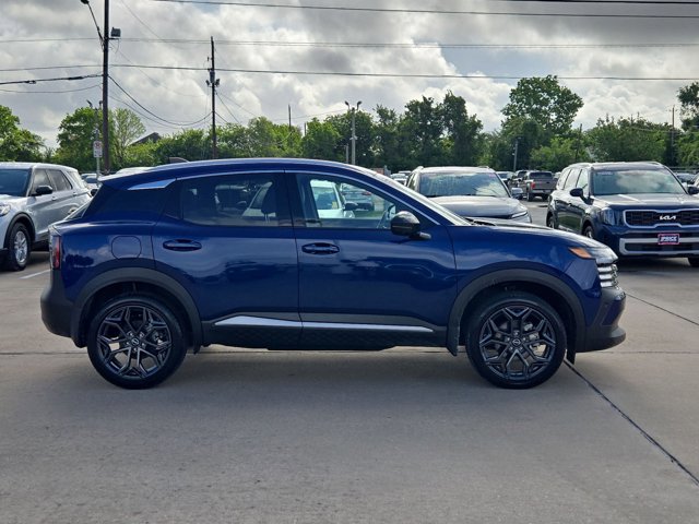 Used 2026 Nissan Kicks SR video 4