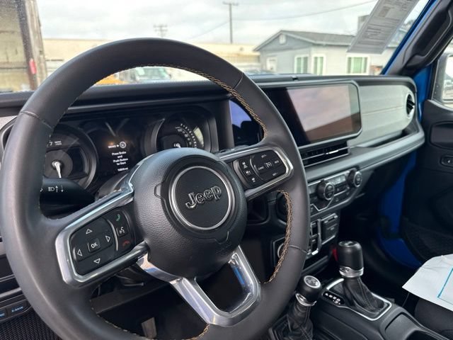 Used 2024 Jeep Wrangler Unlimited Sahara AWD/4WD image 10