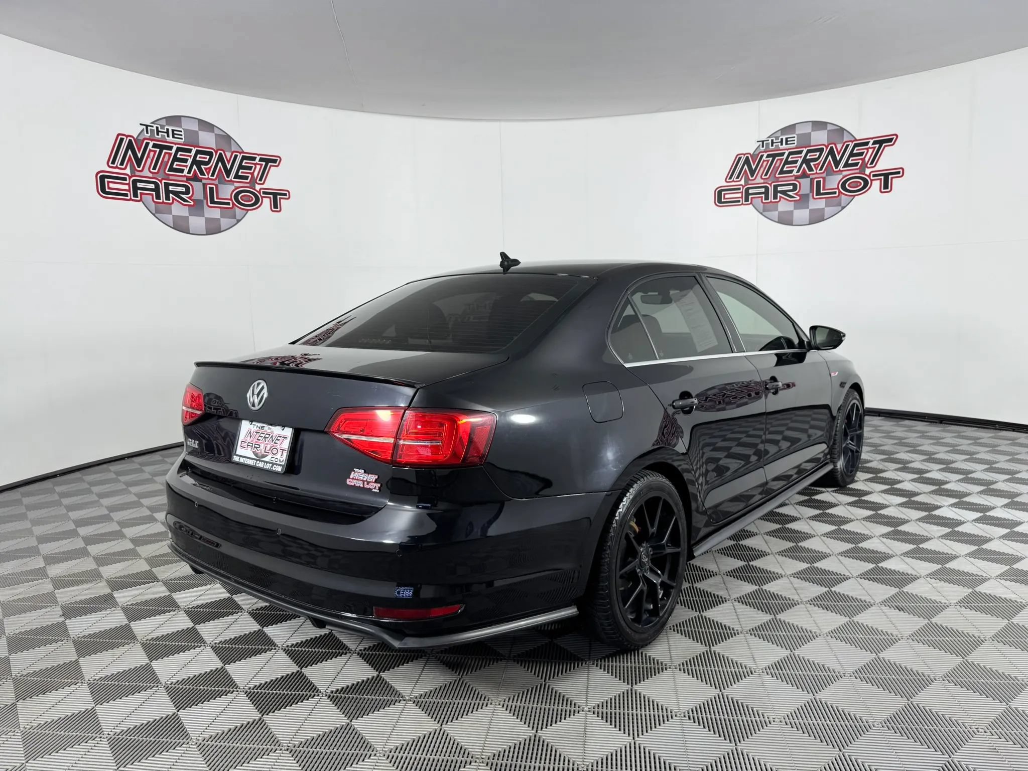 Used 2017 Volkswagen Jetta GLI FWD image 7