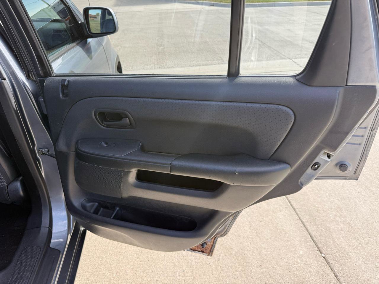 Used 2005 Honda CR-V EX image 20