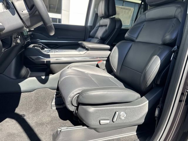 New 2026 Lincoln Navigator L Premier image 20