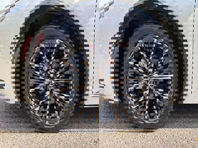 New 2026 Toyota Prius XLE image 5