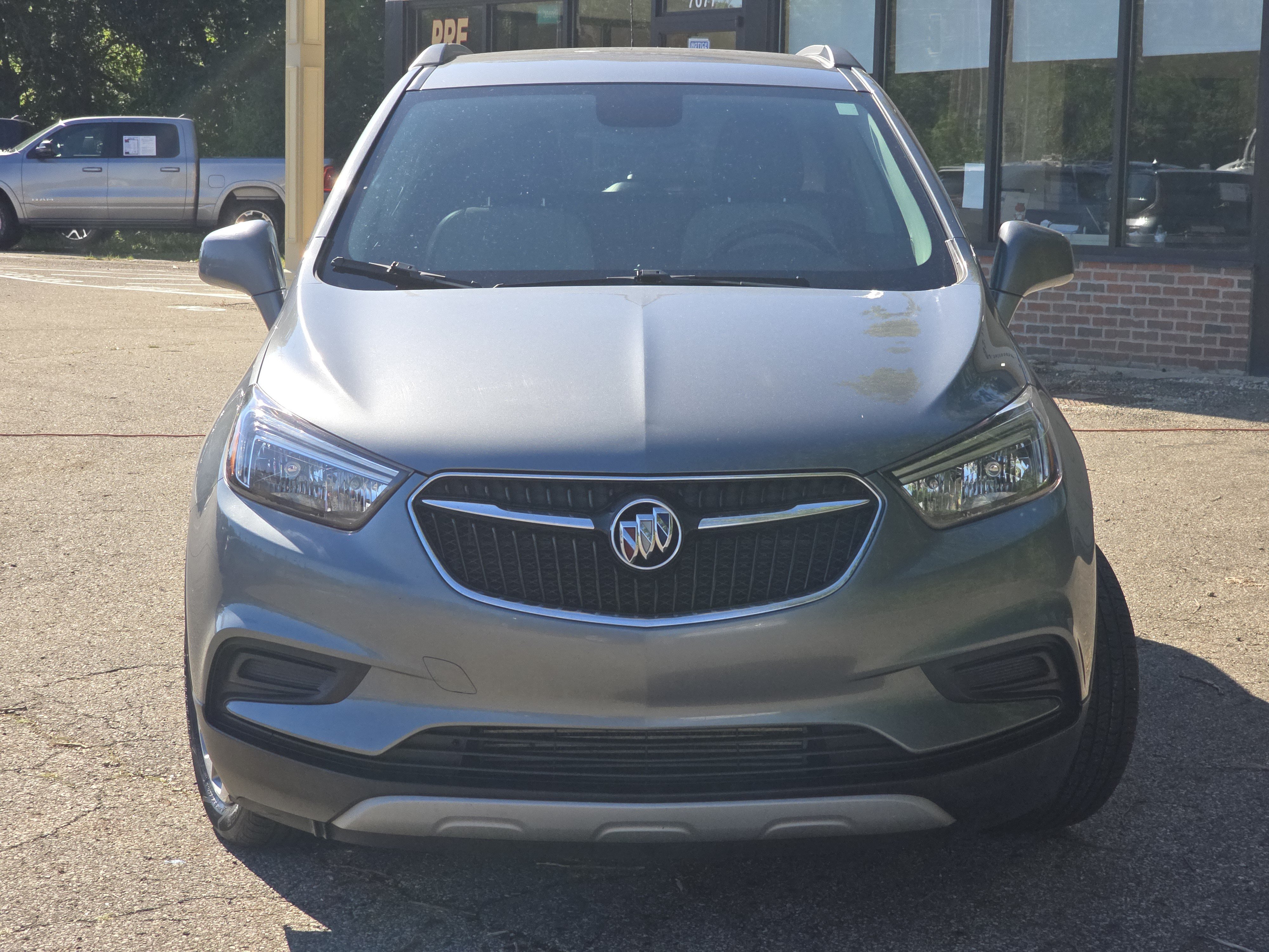 Used 2020 Buick Encore Preferred FWD image 2