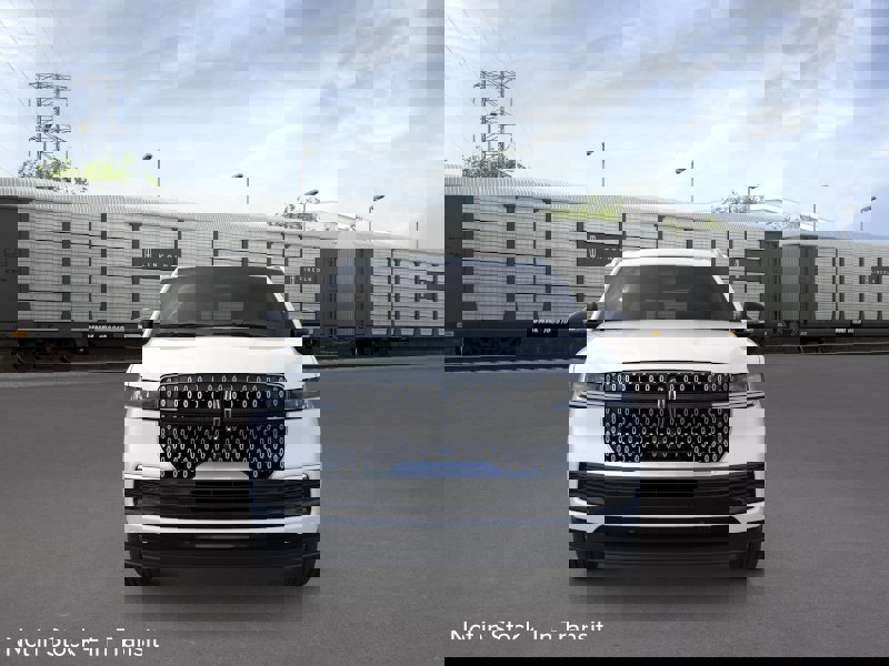 New 2026 Lincoln Navigator Reserve image 19