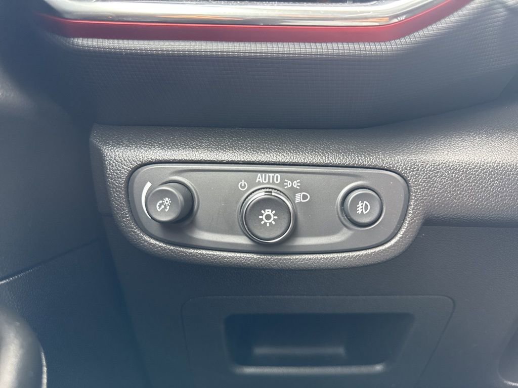 Used 2022 Chevrolet TrailBlazer RS image 15