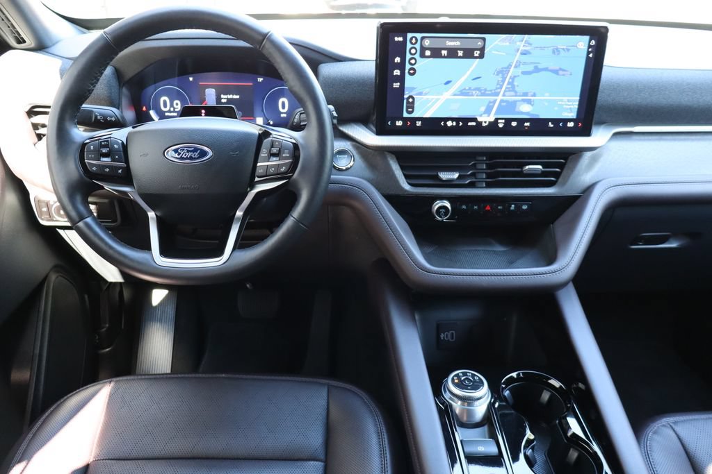 Used 2026 Ford Explorer Platinum AWD/4WD image 5