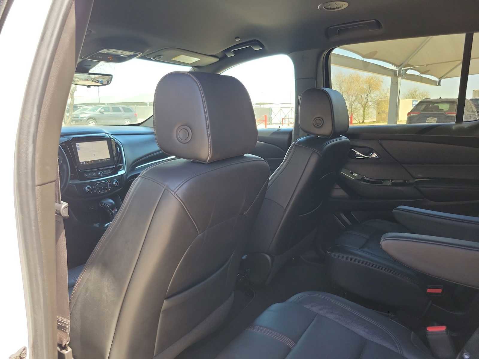Used 2023 Chevrolet Traverse RS image 16