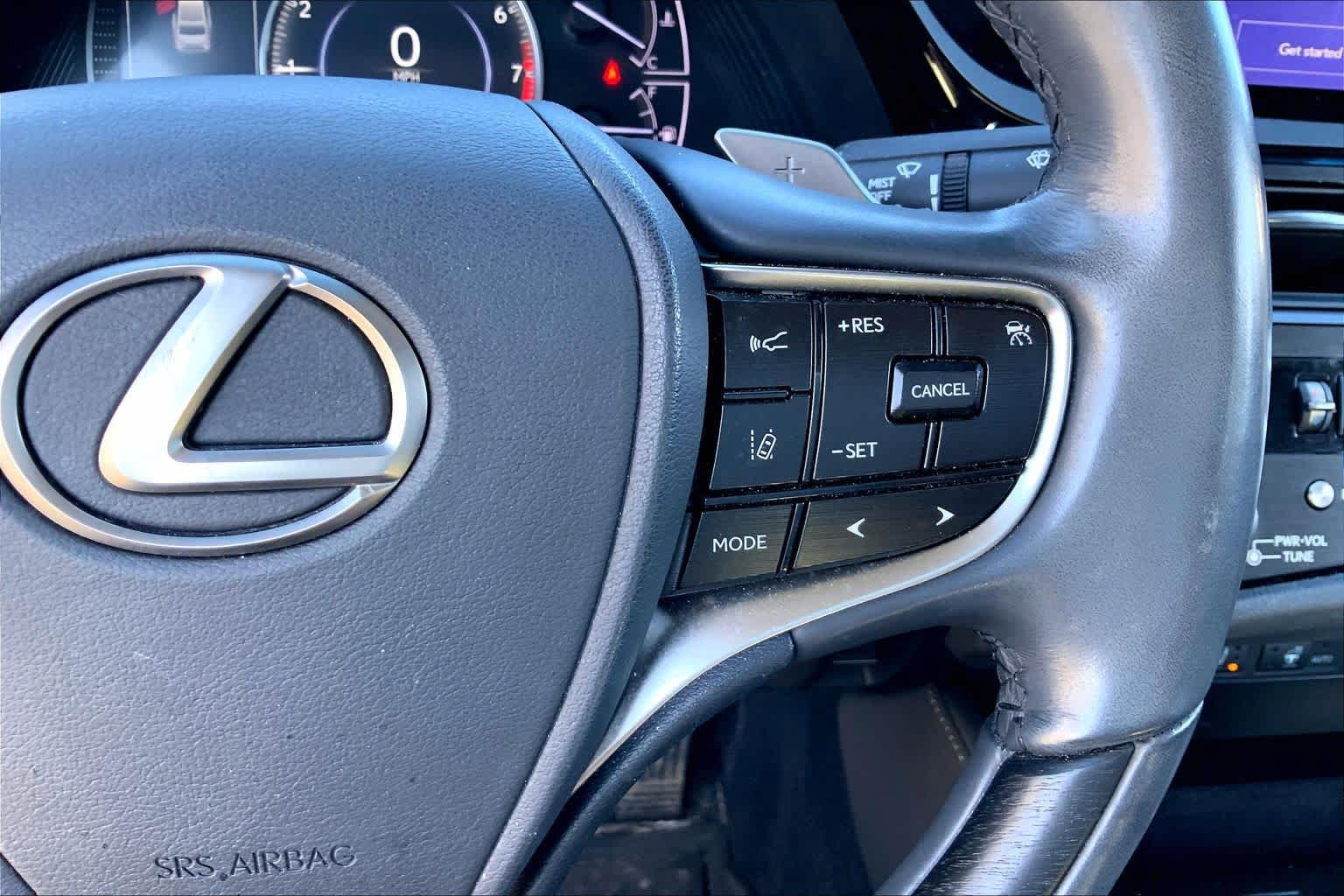 Used 2024 Lexus ES 350 Ultra Luxury w/ Accessory Package (Z2) FWD image 25