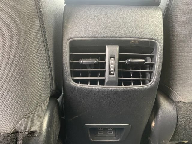 Used 2024 Toyota Corolla Cross LE FWD image 15