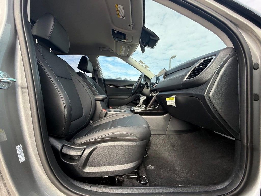 Used 2025 Kia Seltos SX image 12