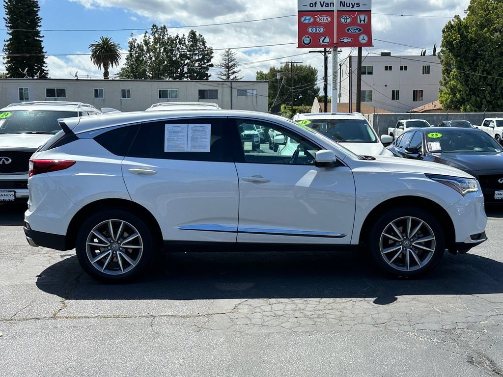Used 2023 Acura RDX w/ Technology Package FWD image 9