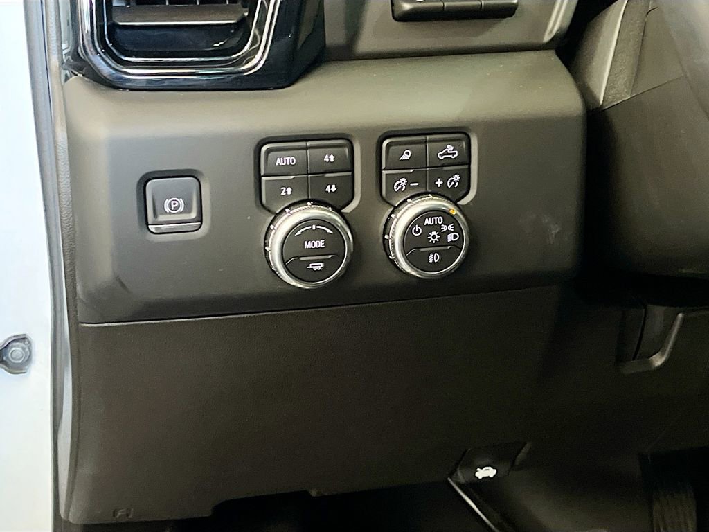 Used 2024 GMC Sierra 2500 AT4X w/ Snow Plow Prep/Camper Package image 10