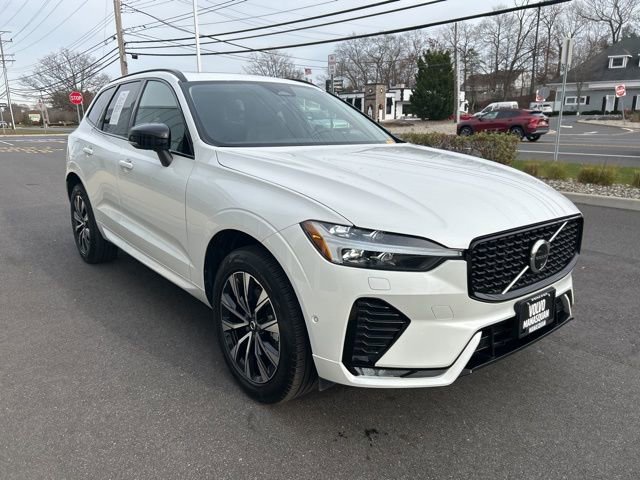 Certified 2025 Volvo XC60 B5 Plus image 6