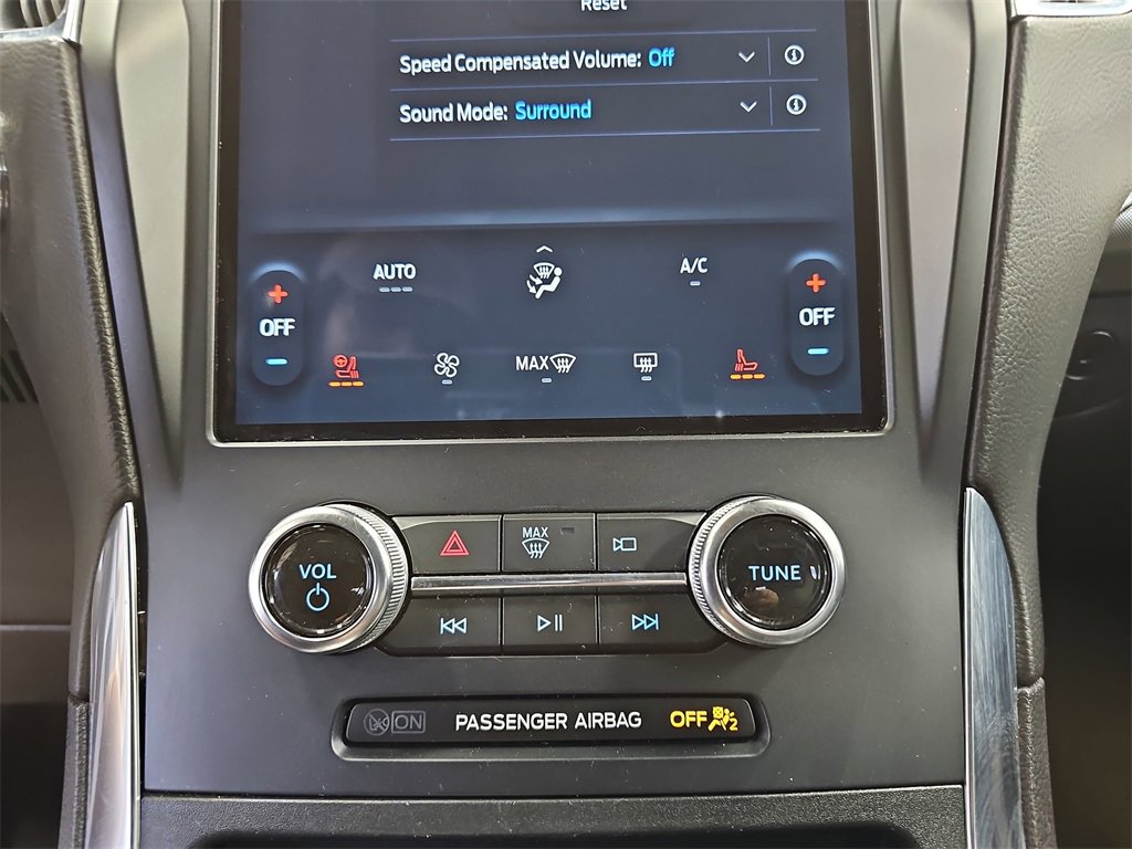 Used 2024 Ford Edge Titanium image 24