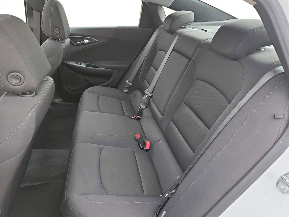 Used 2024 Chevrolet Malibu LT image 32