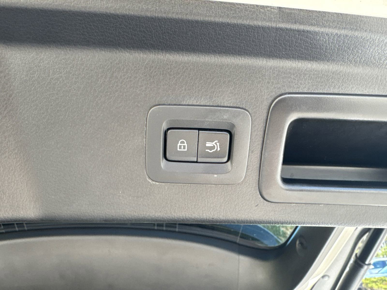 Used 2021 MAZDA CX-30 FWD 2.5 S w/ Premium Package image 19