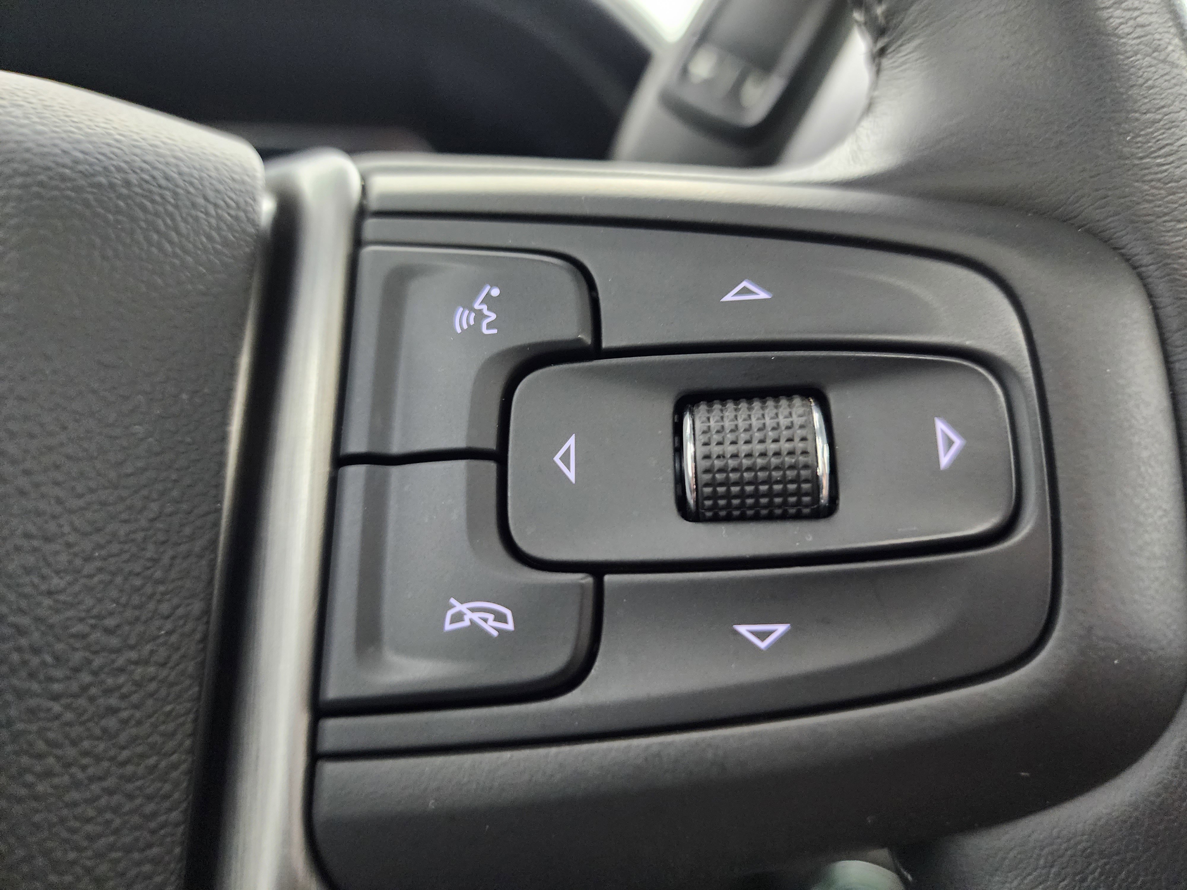 Used 2023 GMC Sierra 3500 Denali w/ Denali Ultimate Package image 15