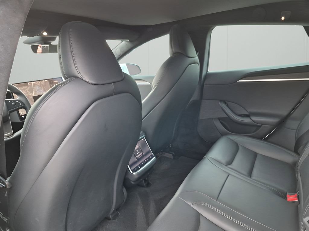 Used 2023 Tesla Model S Standard Range image 18