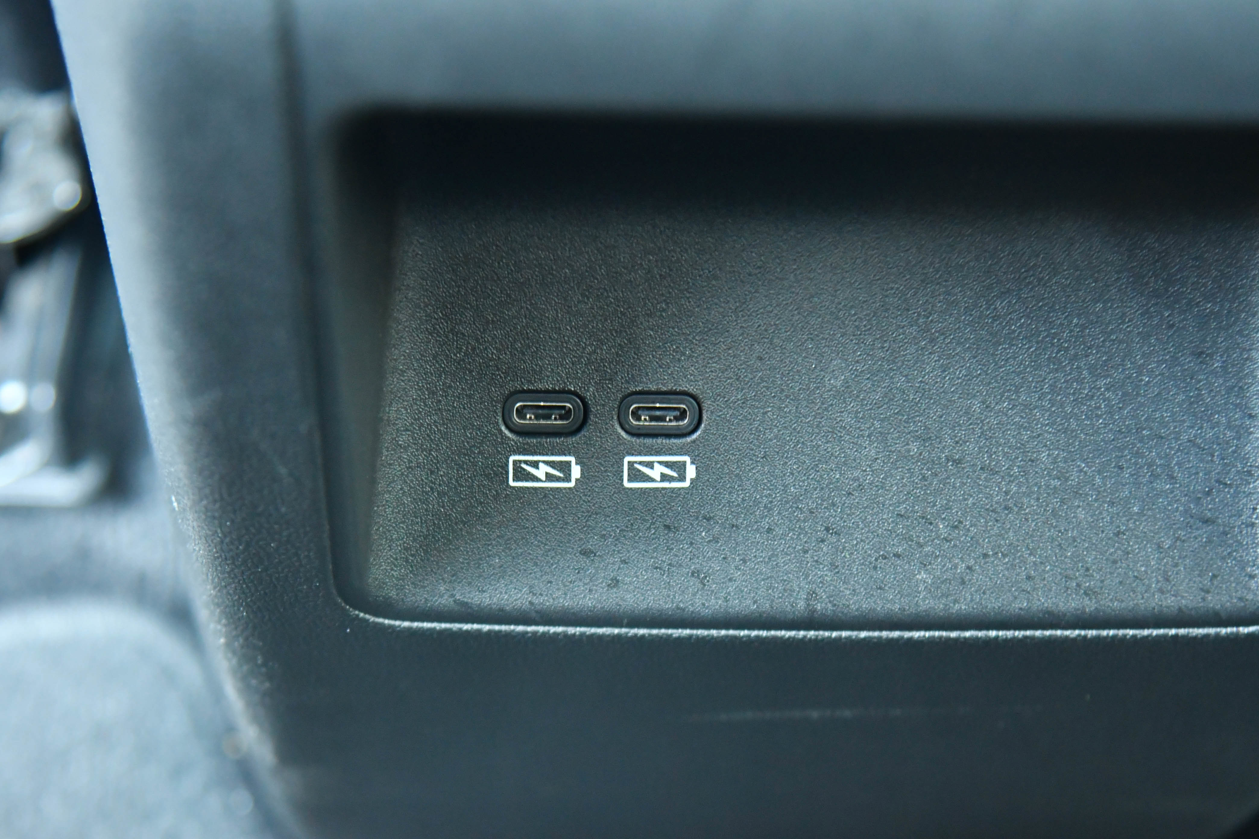 Used 2024 Honda Prologue EX image 40