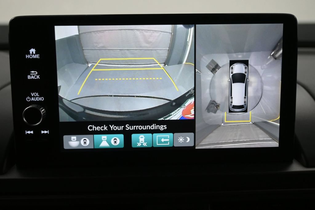 Used 2024 Honda Pilot TrailSport image 13