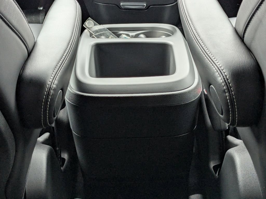 New 2025 Chrysler Pacifica Select image 26