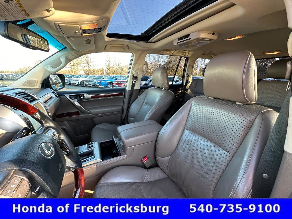 Used 2010 Lexus GX 460 image 16