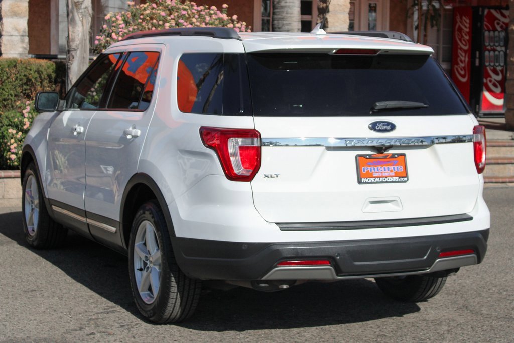 Used 2019 Ford Explorer XLT w/ Equipment Group 201A image 6
